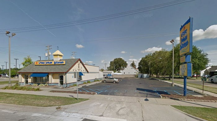 Long John Silvers - Lincoln Park - 2083 Dix Hwy (newer photo)